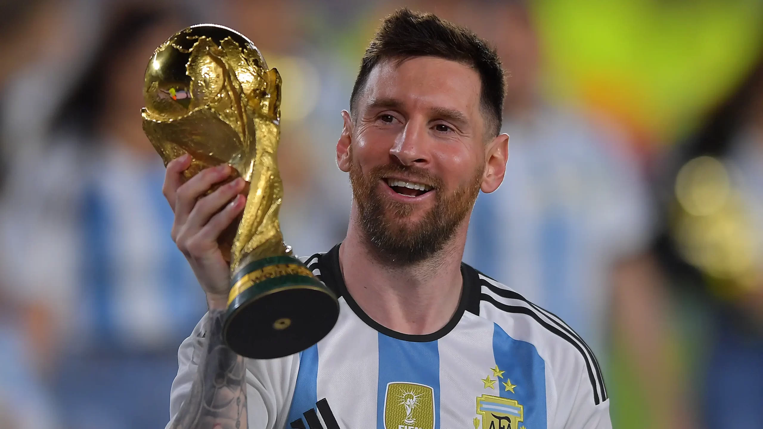 Lionel Messi là ai? Tất tần tật về một trong top cầu thủ huyền thoại của bóng đá thế giới